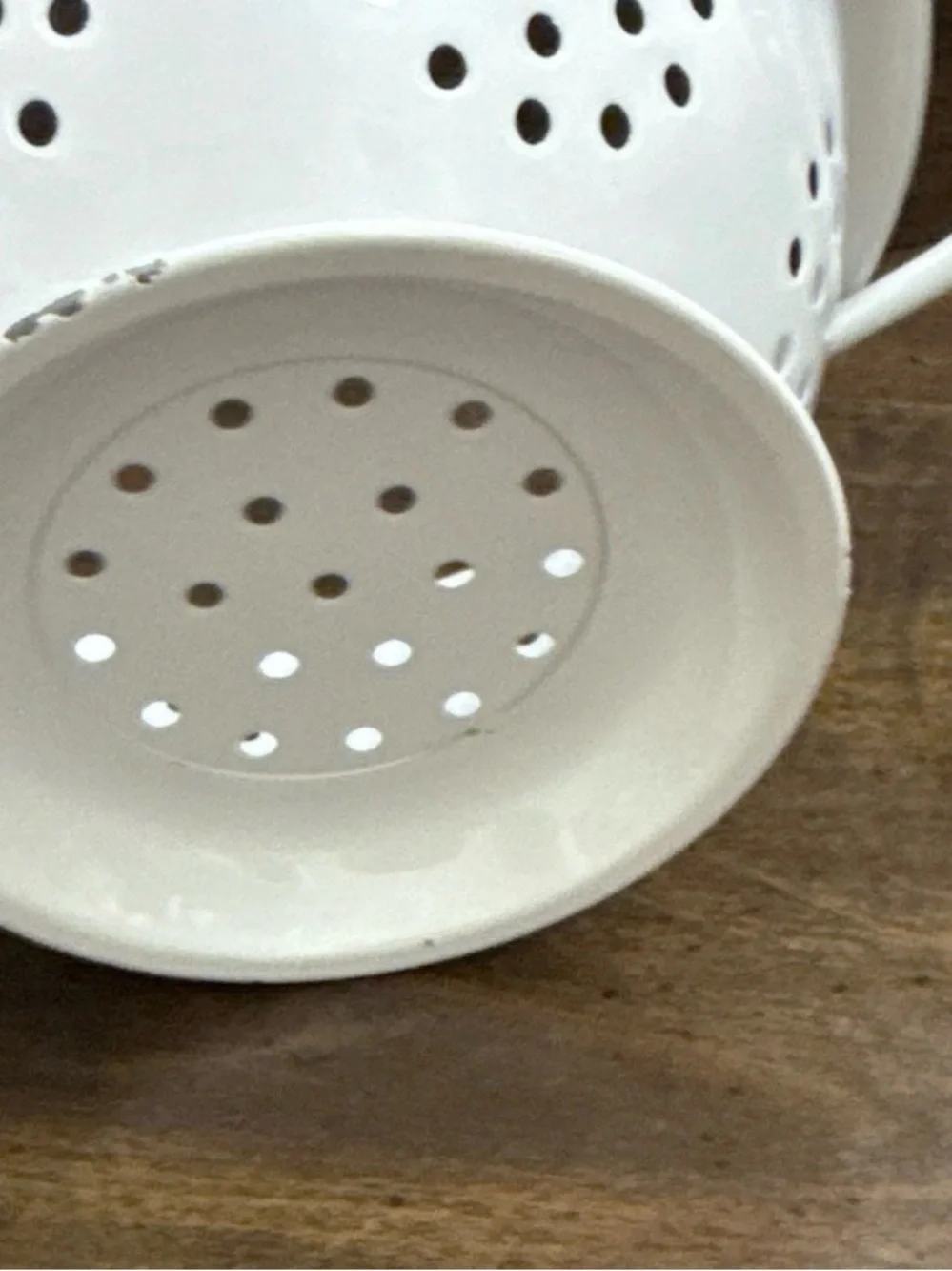 White Metal Colander with Decorative Hole Pattern